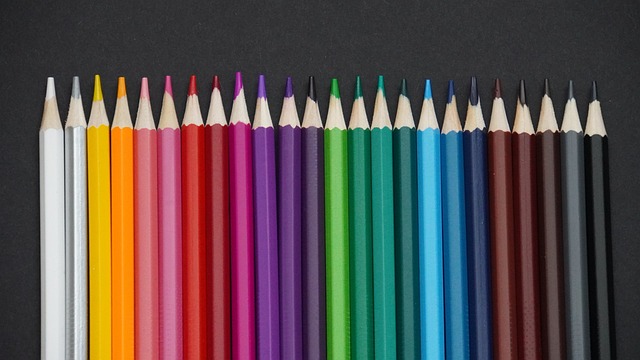 全国铁路今天预计发送旅客1270万人次.